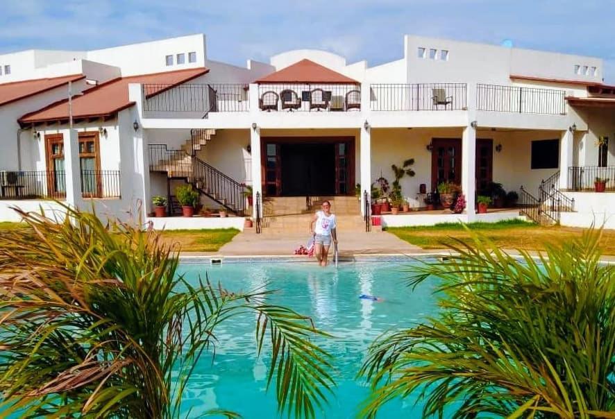 Villa Corsua Валье-де-Гуадалупе Экстерьер фото